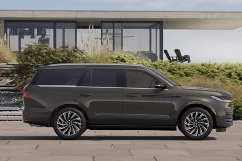 Lincoln Navigator Black Label