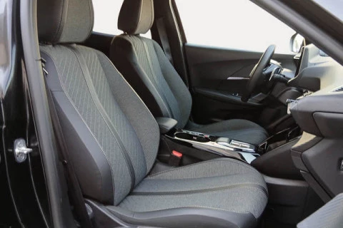 Peugeot 2008 Allure Hybrid eDCS6 107 kW (145 CV)