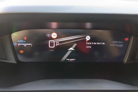 Peugeot 2008 Allure Hybrid eDCS6 107 kW (145 CV)