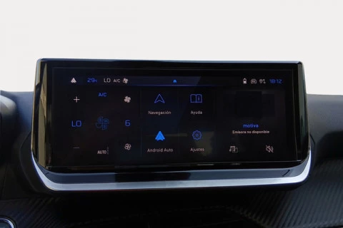 Peugeot 2008 Allure Hybrid eDCS6 107 kW (145 CV)