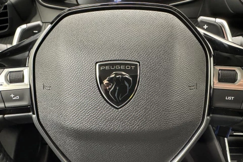 Peugeot 208 Allure HYBRID 110 eDCS6