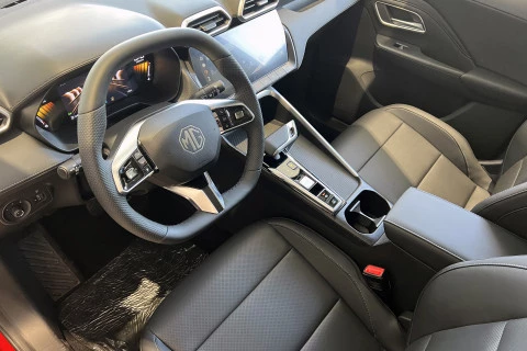 MG ZS Hybrid+ Luxury