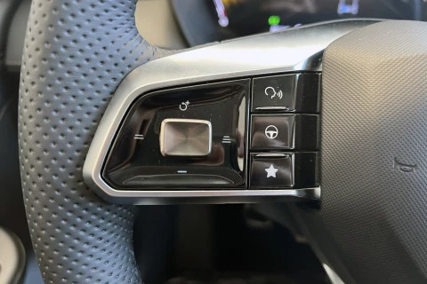 MG ZS Hybrid+ Luxury