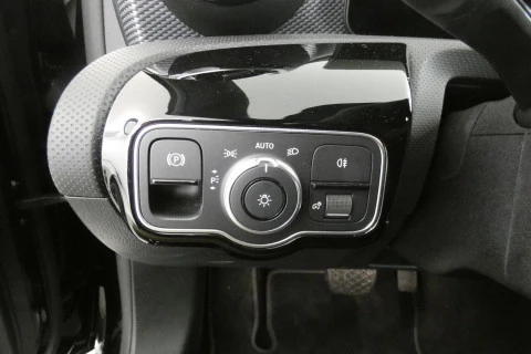 Mercedes-Benz Clase A A 180d 8G-DCT