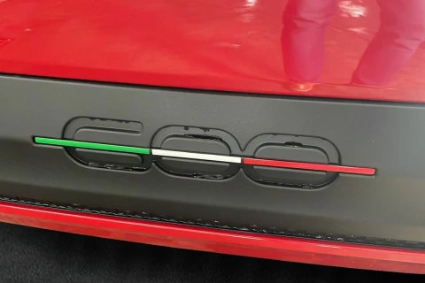 Fiat 600 600e Icon 54kwh 115kw (156cv)