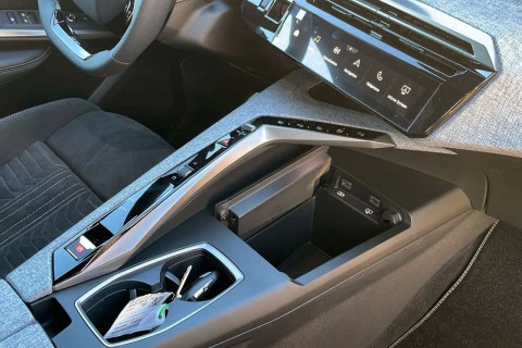 Peugeot 3008 Hybrid 1.2 107KW GT eDCS6