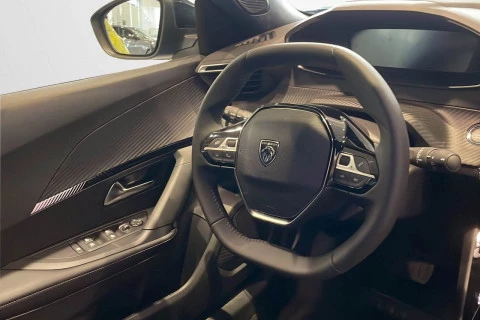 Peugeot e-2008 Eléctrico Allure 156 (115kW)