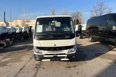 Mitsubishi Fuso Canter 3S13