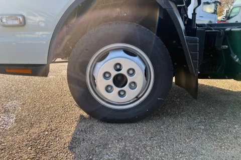 Mitsubishi Fuso Canter 3S13