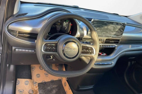 Fiat 500 Monotrim Hb 320km 85kW (118CV)