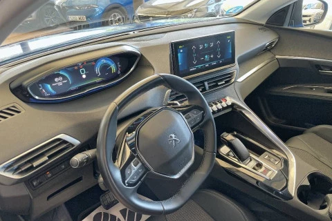 Peugeot 3008 Hybrid 225 e-EAT8 Allure Pack