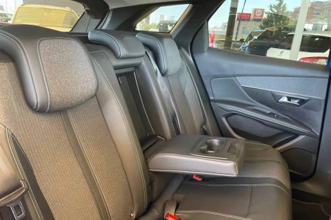 Peugeot 3008 Hybrid 225 e-EAT8 Allure Pack