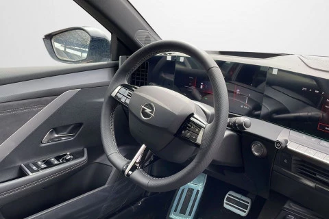 Opel Astra Electric 54kWh GS Auto