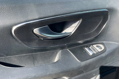 Mercedes-Benz Vito 114CDI AT 100kW Tourer Select Larga