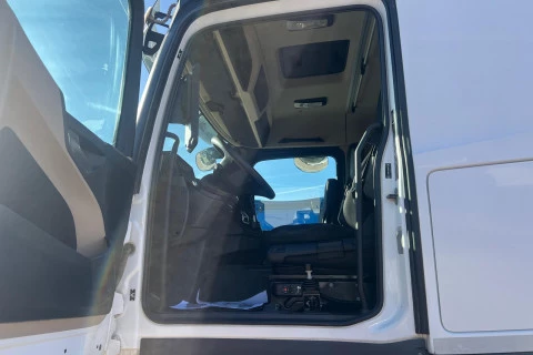 Mercedes-Benz Actros 1848 LS