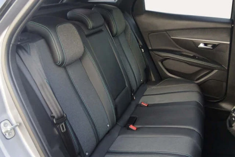 Peugeot 3008 PureTech 130 S&S Allure Pack 96 kW (130 CV)