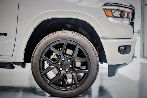 RAM 1500 LARAMIE NIGHT EDITION