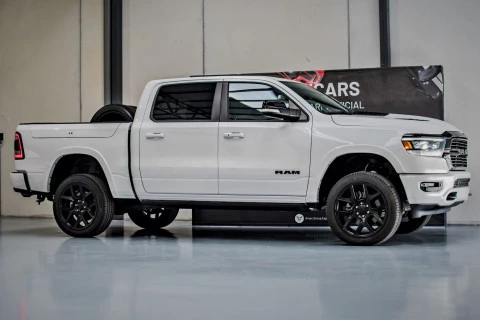 RAM 1500 LARAMIE NIGHT EDITION