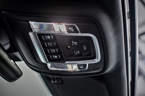 RAM 1500 LARAMIE NIGHT EDITION