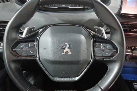 Peugeot 3008 Hybrid 225 Allure Pack e-EAT8 165 kW (225 CV)