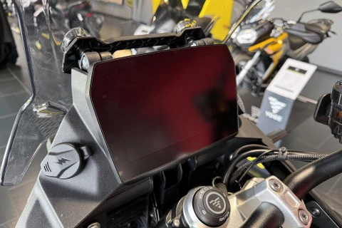 Voge 900DSX Amarilla