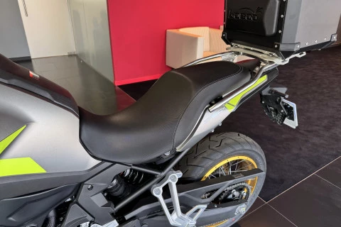 Voge 900DSX Amarilla