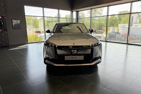 DS Nº8 Nº8 FWD Long Range ÉTOILE
