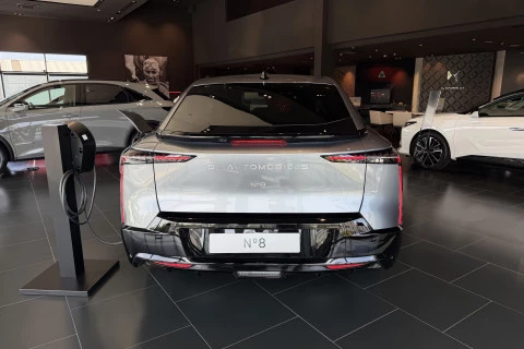 DS Nº8 Nº8 FWD Long Range ÉTOILE