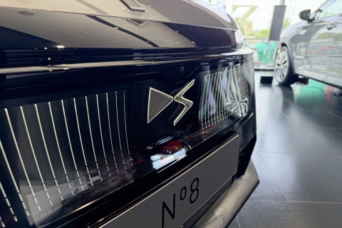 DS Nº8 Nº8 FWD Long Range ÉTOILE