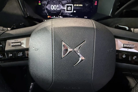 DS Nº4 Hybrid 145 Étoile Alcantara@
