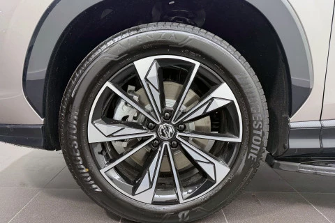 MG HS 1.5T PLUG IN HYBRID LUXURY