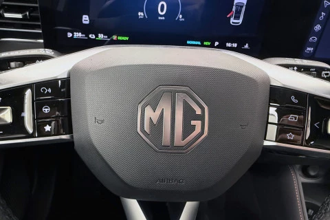 MG HS 1.5T PLUG IN HYBRID LUXURY