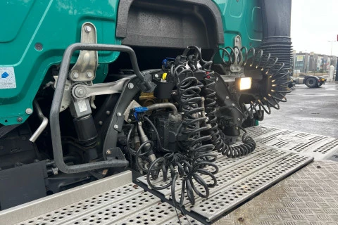 Mercedes-Benz Actros 1851 HAD LS