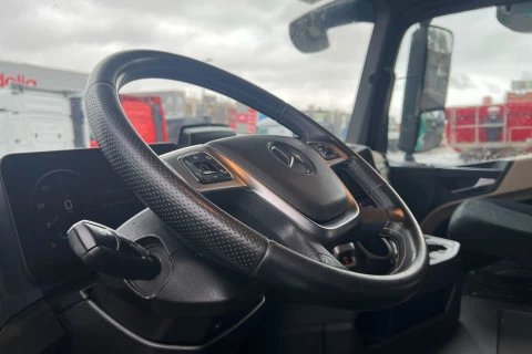 Mercedes-Benz Actros 1851 HAD LS