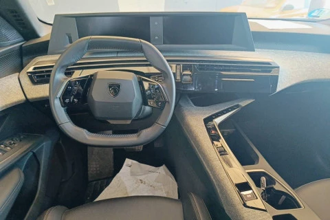 Peugeot 3008 Hybrid 1.2 100KW Allure eDCS6