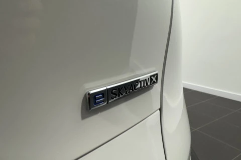 Mazda CX-30 e-SKYACTIV X MHEV Homura