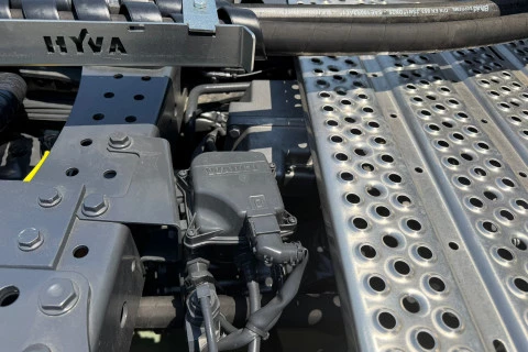 Mercedes-Benz Actros 3363LS
