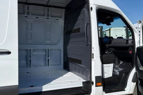 Mercedes-Benz Sprinter 317 CDI FURGON PRO LARGO