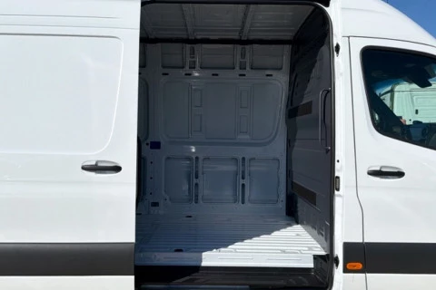 Mercedes-Benz Sprinter 317 CDI FURGON PRO LARGO