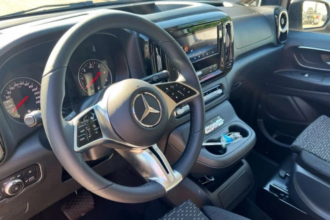 Mercedes-Benz Vito 114CDI AT 100kW Tourer Select Larga