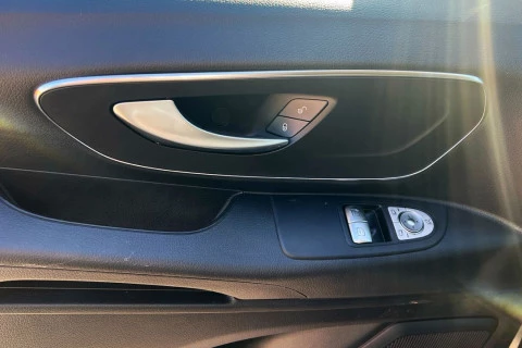 Mercedes-Benz Vito 114CDI AT 100kW Tourer Select Larga