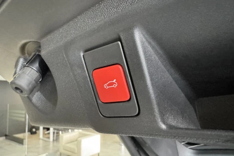 Peugeot 308 SW GT Hybrid 145 e-DCS6
