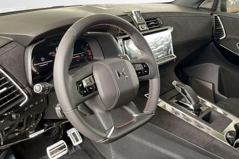 DS 7 PLUG-IN HYBRID 225 PALLAS