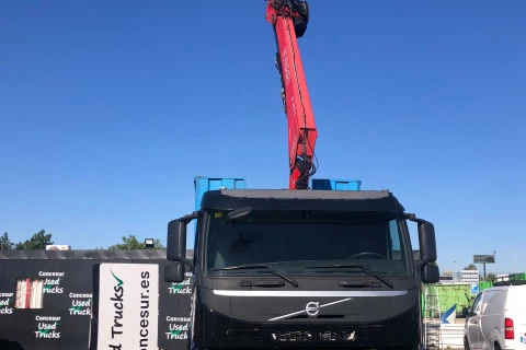 Volvo FM FM 410 11 LITROS + GRUA+ BASCULANTE