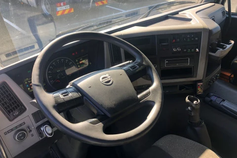 Volvo FM FM 410 11 LITROS + GRUA+ BASCULANTE