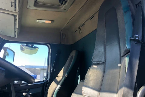 Volvo FM FM 410 11 LITROS + GRUA+ BASCULANTE