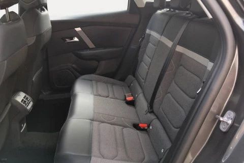 Citroën C4 PureTech 130 S&S 6v Plus 96 kW (131 CV)