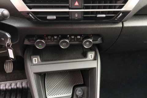 Citroën C4 PureTech 130 S&S Plus 96 kW (131 CV)