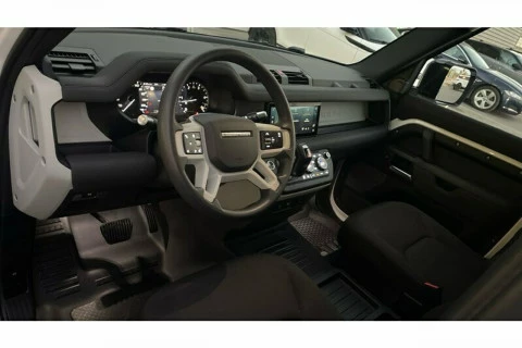 Land Rover Defender 110 D200 MHEV Standard 4WD Auto 147 kW (200 CV)