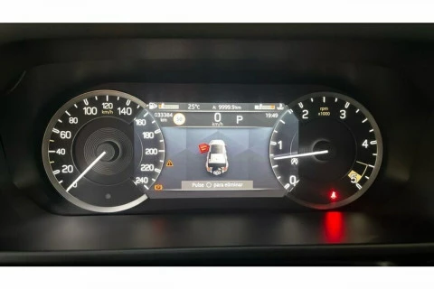Land Rover Defender 110 D200 MHEV Standard 4WD Auto 147 kW (200 CV)